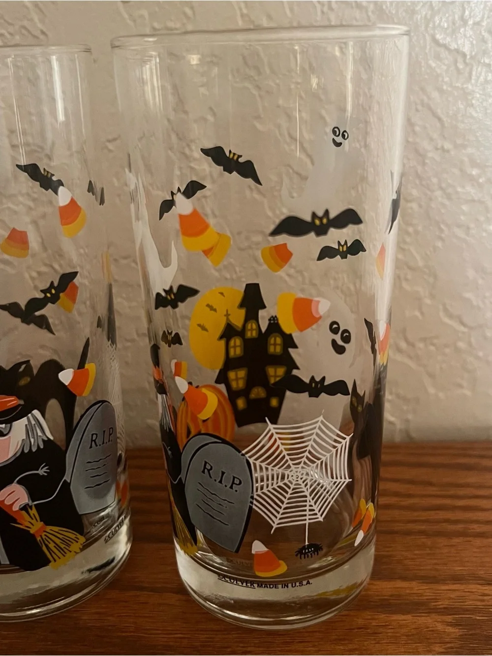 Set of 4 Rare Vintage Culver SpookyTown Halloween Glasses